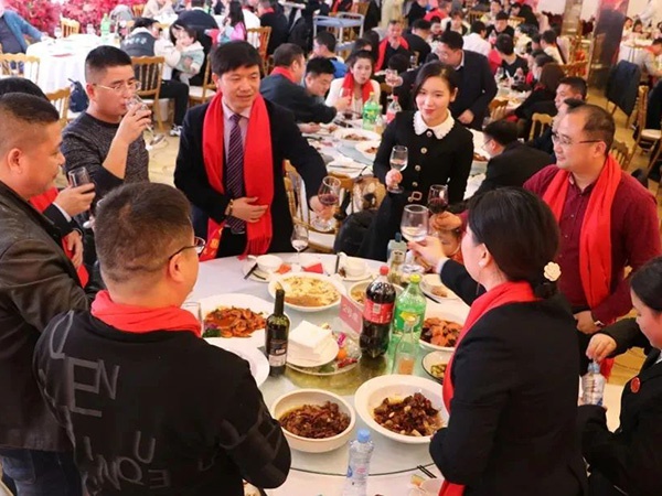 錦志卓越,閃耀未來 | 業(yè)盛堂集團2021年總結(jié)表彰暨2022年新春聯(lián)歡會精彩回顧